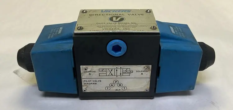 Used VICKERS 879137DG4S4012NB60 Pump & Valve Parts Ohio US | Surplus Asset Holdings #1242223