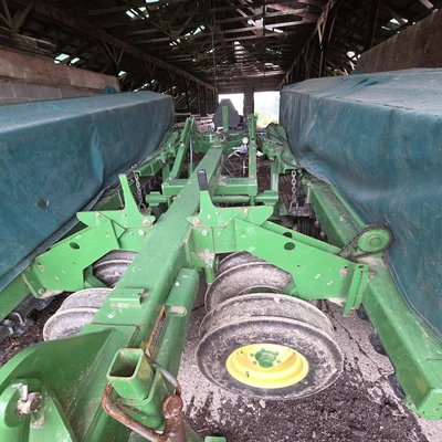 JOHN DEERE 455 Grain Drill | Iron Listing (45)