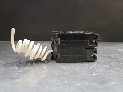 30 Amp, 2 Pole, 120/240 Volts Circuit Breaker