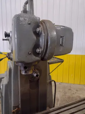 #205 K&T MILWAUKEE KEARNEY AND TRECKER MODEL #205 S-12 HORIZONTAL MILL WITH TOOLMAKERS VERTICAL HEAD: STOCK #22495