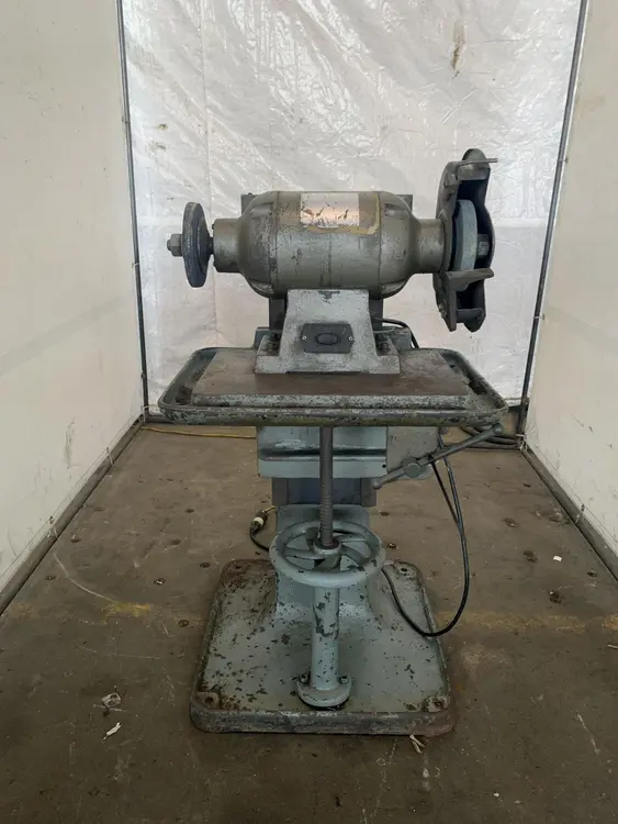 Used N/A N/A Pedestal Type Grinders (Double End) Ohio US | G-2000, Inc. #1079817