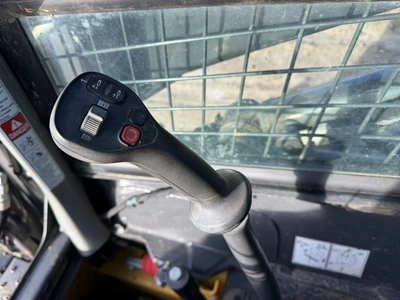 USED 2022 NEW HOLLAND C332