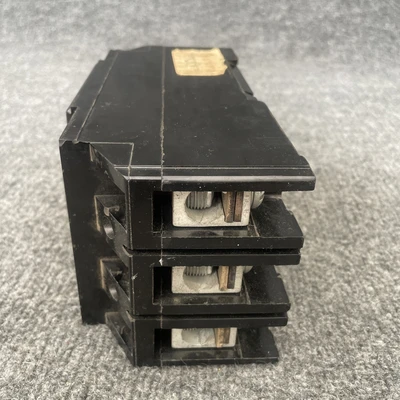 Used FPE NFJ631070 Circuit Breakers California US | Davliegogo LLC #1705667