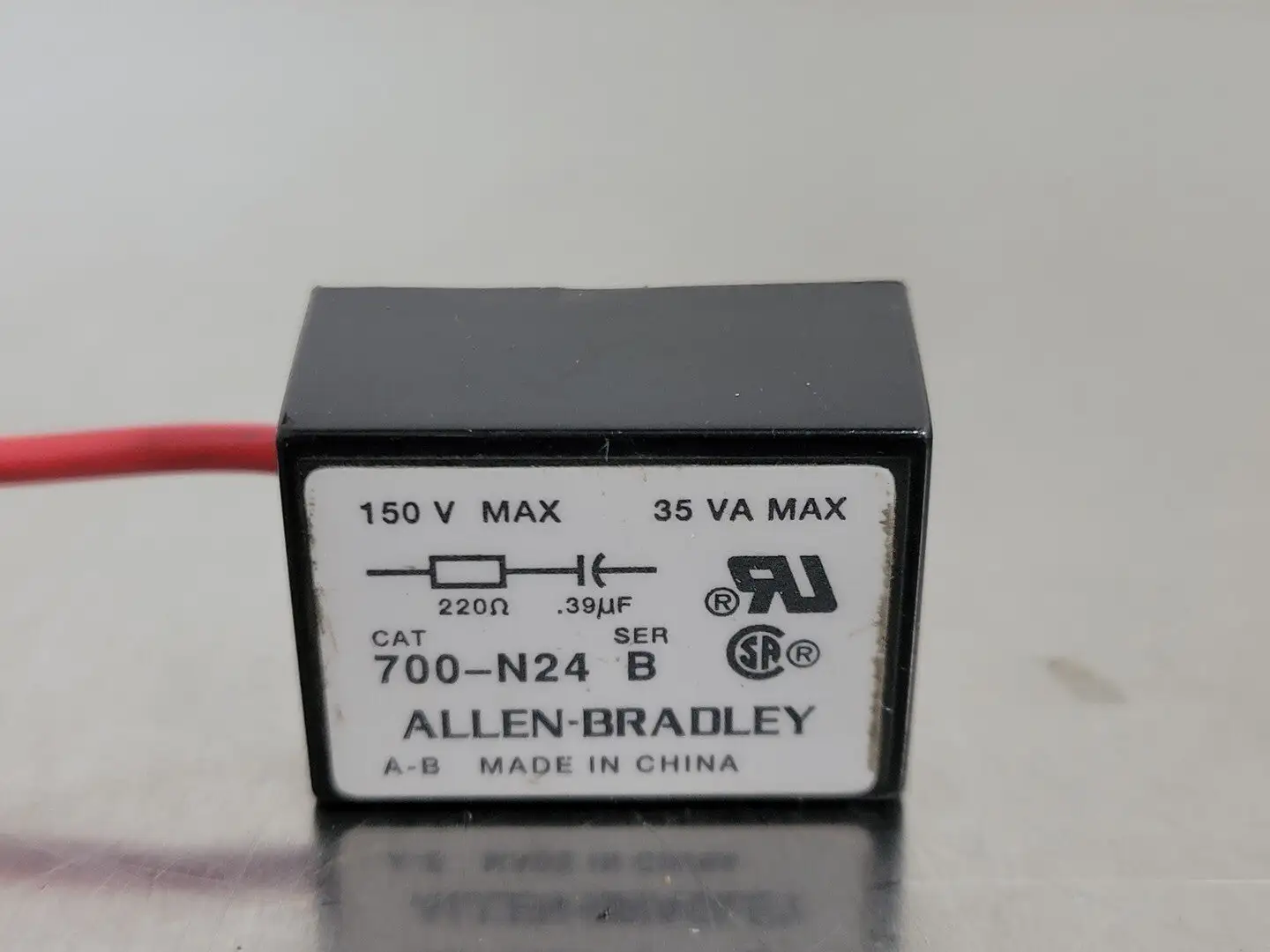 NEW ALLEN-BRADLEY 700-N24