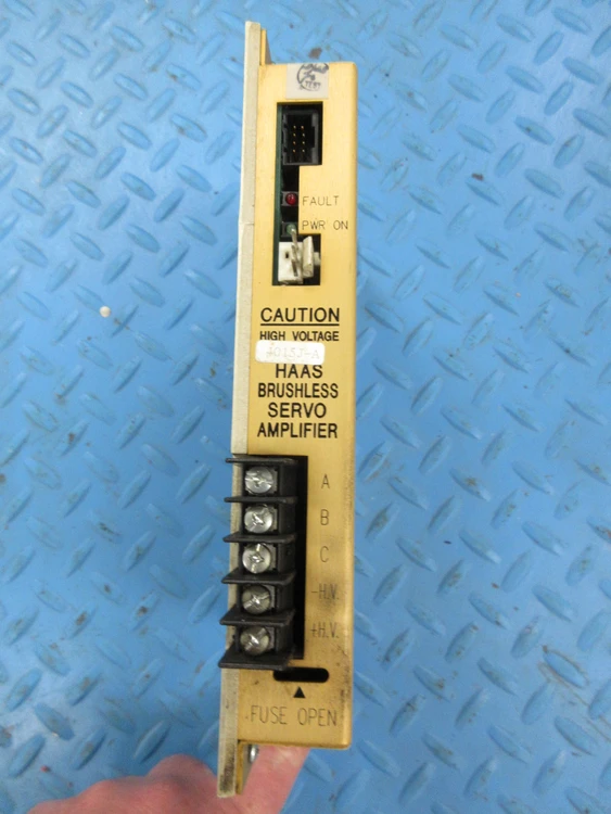 Used 1998 USED HAAS PARTS AND TOOLING BRUSHLESS SERVO AMPLIFIER #4015J-A Amplifiers Minnesota US | Machinesused.com #225783