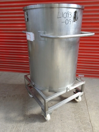 Used _UNKNOWN_ 465 Litre Stainless Steel Tanks New Jersey US | Perry Equipment #120783