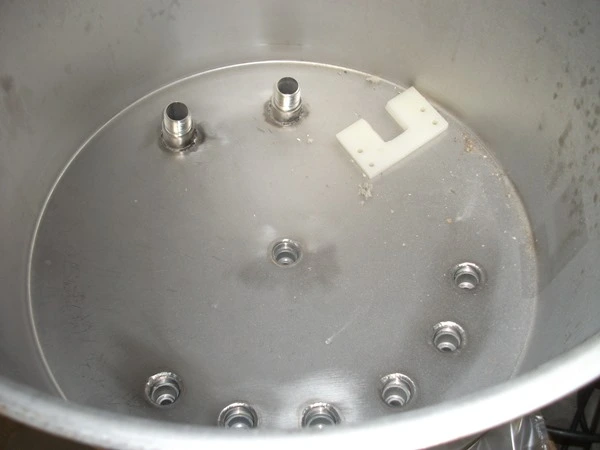 6 Head ELF Filler with feed tanks & container link belt conveyor