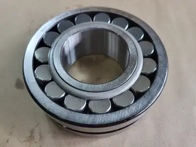 NEW SKF 22313 EK/C3