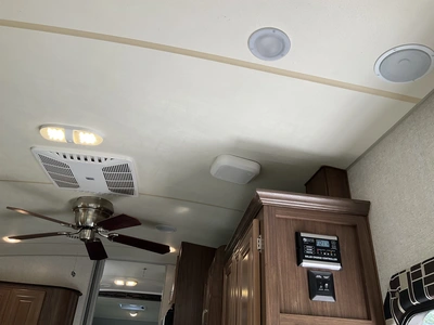 Used 2023 FOX MOUNTAIN 235RLS Campers, Caravans, Motorhomes Michigan US | Miedema Asset Management Group #1372976