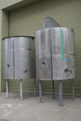 2,200L S/S JKTD Enclosed Mixing Tank
