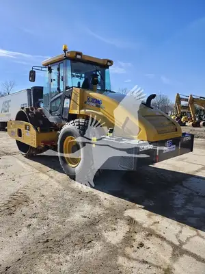 USED 2023 XCMG CV123PDU