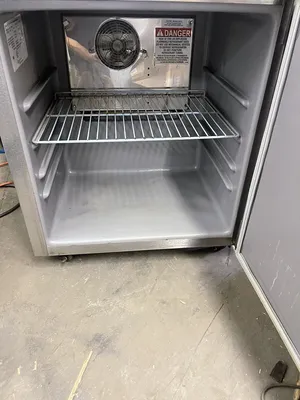 174-0109 Delfield 406P-STAR2 27” Undercounter Self Contained Worktop Cooler