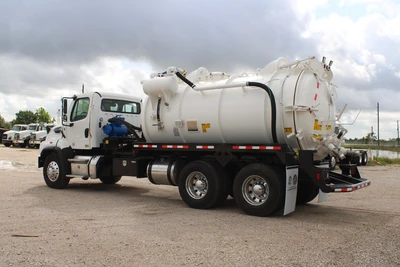 Used 2018 FREIGHTLINER 114SD Septic/Sewer/Vacuum Trucks Texas US | Roll Off Truck World #1491812