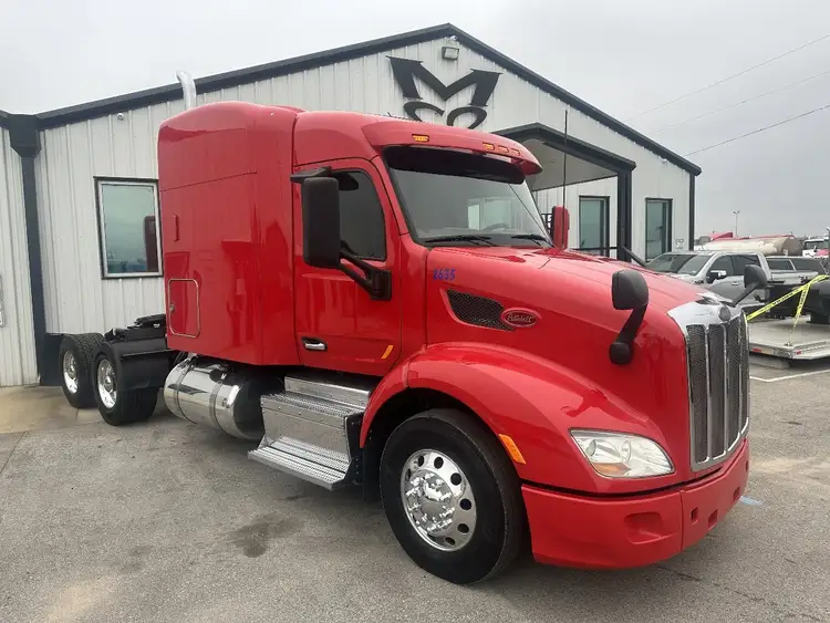 Used 2017 PETERBILT 579 Tractors & Trailers Texas US | MCO Truck & Equipment #1513213