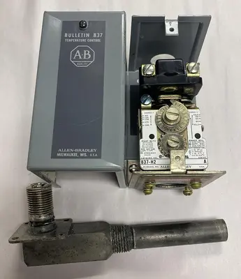 New | in-Stock ALLEN-BRADLEY 837-H2 Industrial Controls | Surplus Asset Holdings #1216730