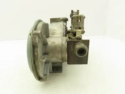 Yaskawa Electric PMEE-12CBB Welder Wire Motor Feeder 24VDC Size 1.0 Rollers