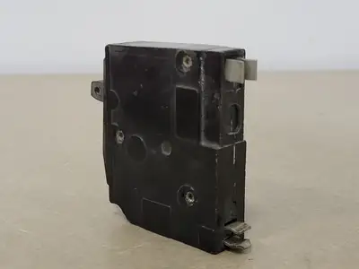 Used SQUARE D QO115 Switchgears British Columbia CA | Lenmark #835384