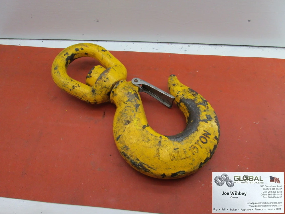 Cosby 15 Ton Swivel Hook 1 1/4 Loop
