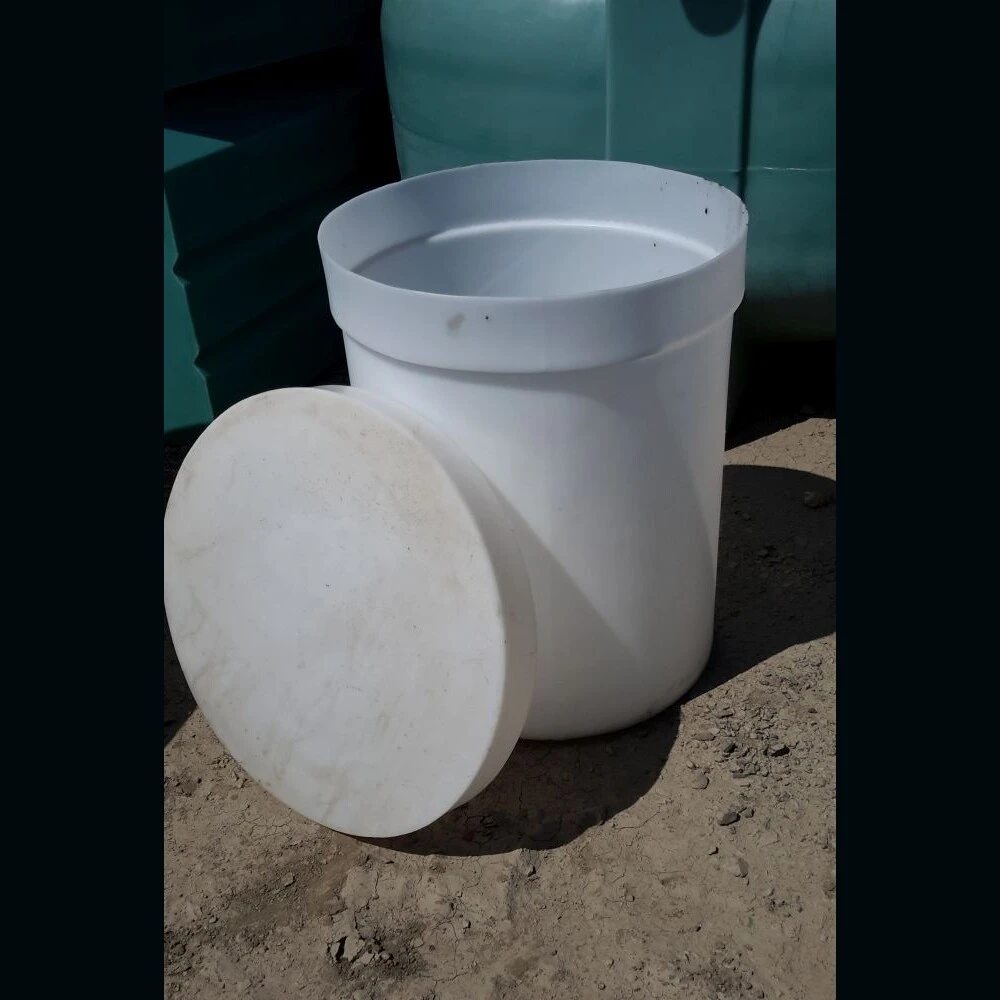 Vertical RK-80 Polyethylene Barrel Tank