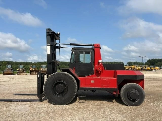 Used 1982 TAYLOR TYB250M Internal Combustion Forklifts: Pneumatic Tire North Carolina US | Southeastern Equipment Corp #1467800