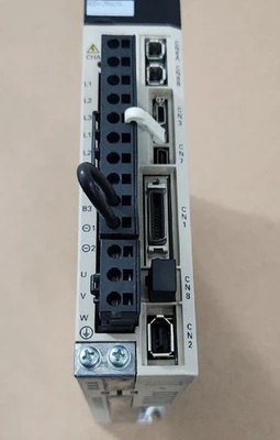 USED Yaskawa SGDV-2R8A21A