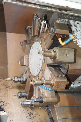 USED MAZAK SQT-200