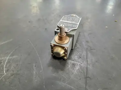 USED ALLEN-BRADLEY 802T-H