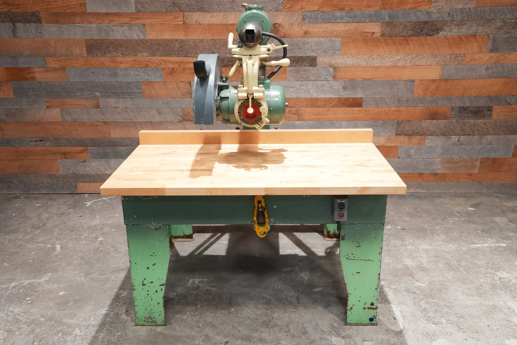 Victory 15″ Radial Arm Saw