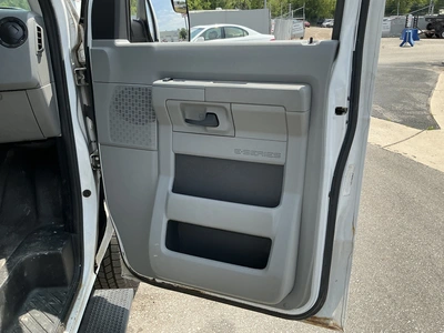 Used 2013 FORD E-250 EXTENDED Vans Michigan US | Miedema Asset Management Group #1301414