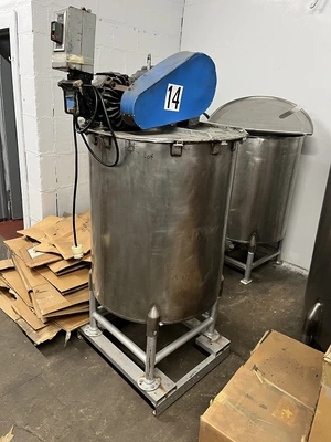 Used approximately 100 gallon stainless steel vertical tank