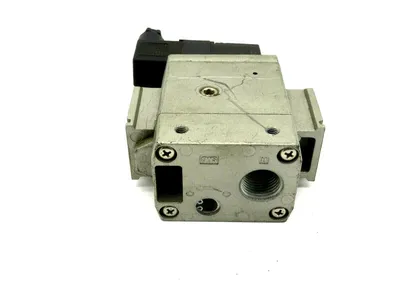 USED SMC AV4000-04-5DZ VALVE AV4000045DZ