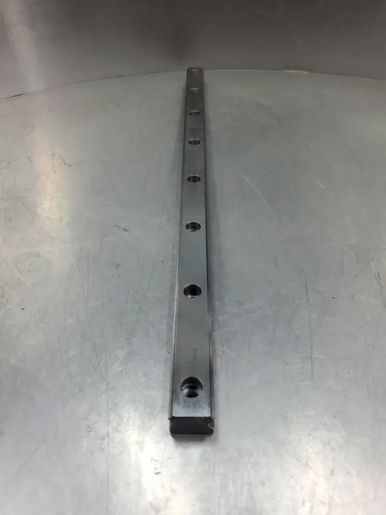 Used THK UHC07708-GK LINEAR GUIDE RAIL, 23.5" Linear Guides South Carolina US | Palmetto Automation #1161158