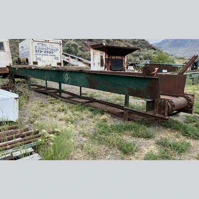 25in Wide x 30.75ft Long Chain Conveyor