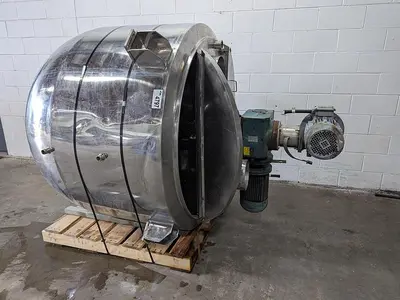 300 Gal. Dual Agitation Mix Tank