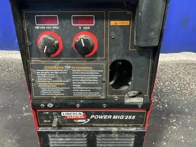Used LINCOLN ELECTRIC POWER MIG 255 Mig Welders Ohio US | HGR 24 #1333879