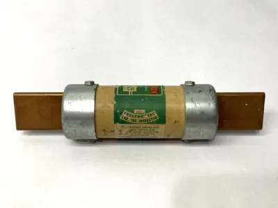 USED BUSSMANN FUSETRON DUAL ELEMENT FUSE 125A 250V