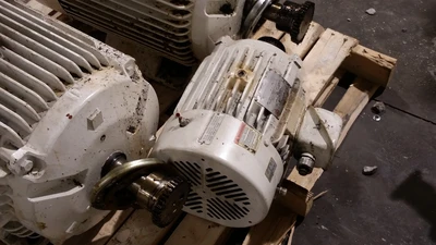 US Motors 3HP; 1170RPM; 460V; Frame: 215 C05 E072B010400 64 006