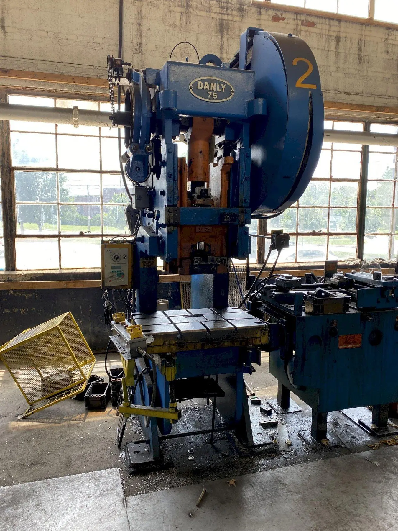 USED DANLY 75 TON