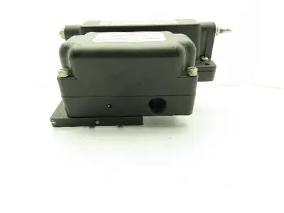 Fairchild T-5100C-44V Electro Pneumatic Transducer Adj Ratio Relay 4-20MA