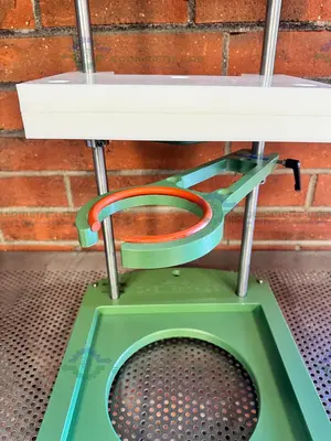 Used CHEMGLASS CHEMRXNHUB BENCHTOP 2-5 LITER GLASS REACTOR SUPPORT STAND Reactors California US | Equipment Lab #1394840
