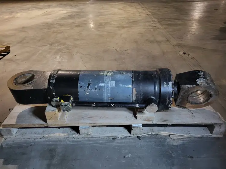 Used EPIROC _UNKNOWN_ Parts (Hydraulics and Pneumatics) British Columbia CA | Lenmark #264645