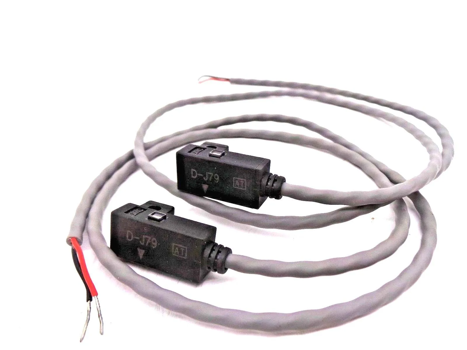 2 NEW SMC D-J79 SENSOR DJ79