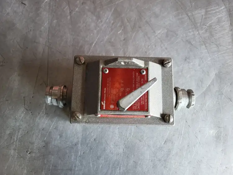 New | in-Stock CROUSE-HINDS DSFS936 SA Switchgears British Columbia CA | Lenmark #242131