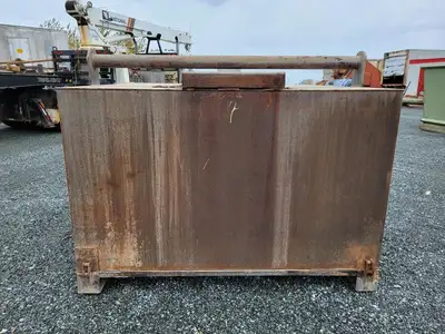 Square Tank, 84" x 88"