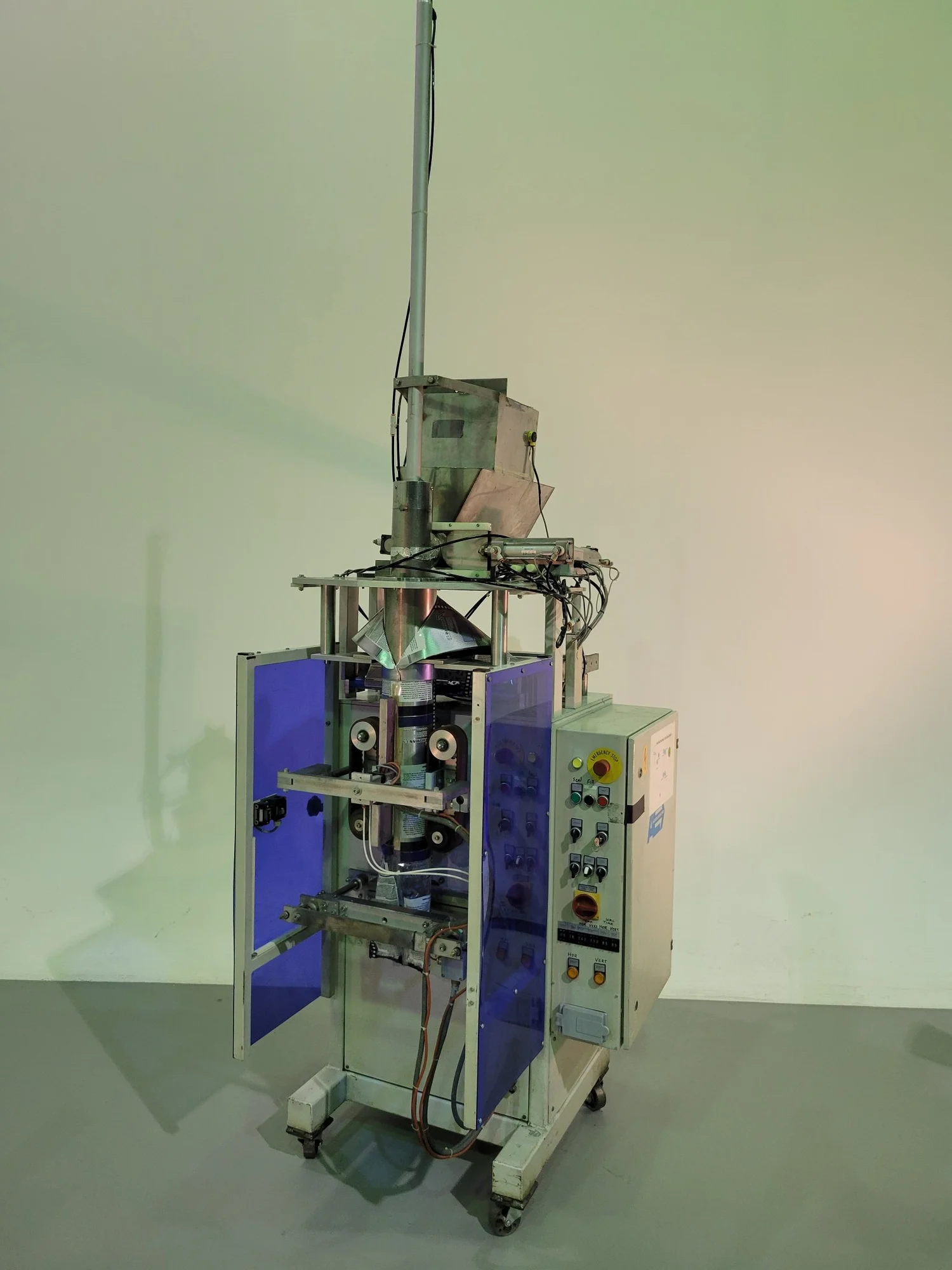 USED 2002 AUDION ELEKTRO AVM 220