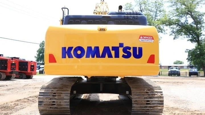 USED 2022 Komatsu PC210 LC-11