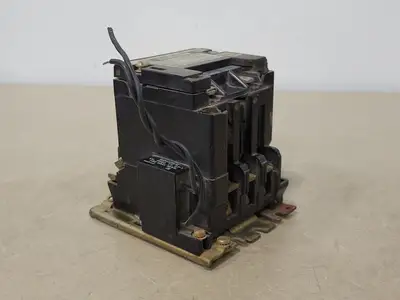 USED SQUARE D 8536SCO3V02S