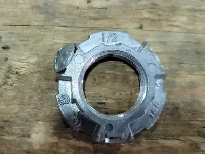 NEW THOMAS & BETTS L050GR