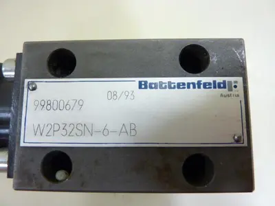 USED BATTENFELD W2P32SN-6-AB
