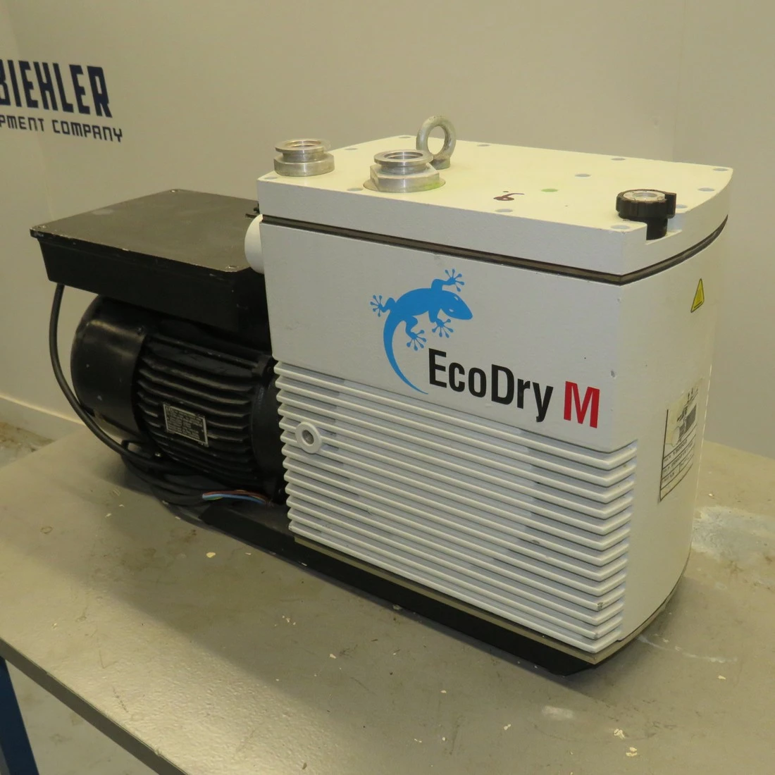 USED ECODRY M vacuum pump